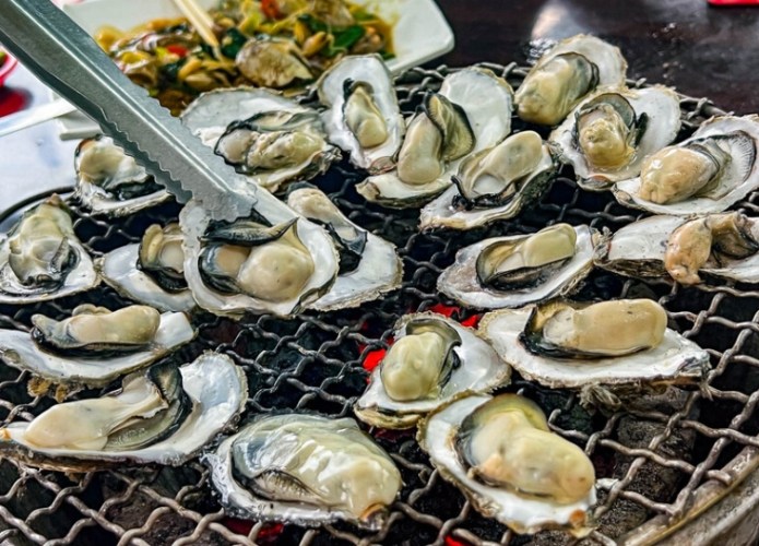 烤鮮蚵吃到飽 烤鮮蚵吃到飽