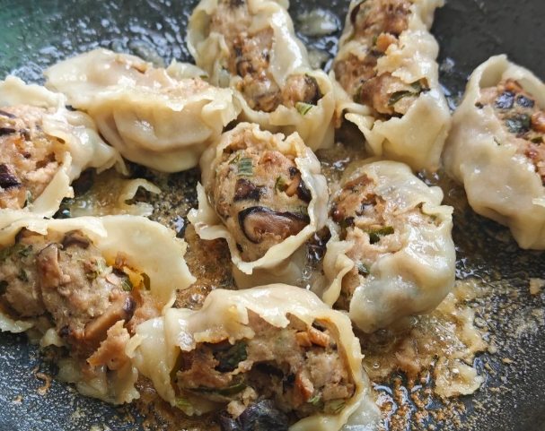 煎餃黏鍋