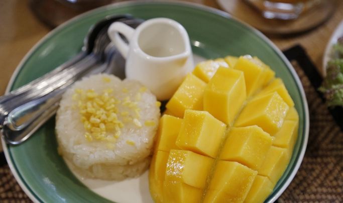 柴迪隆寺美食