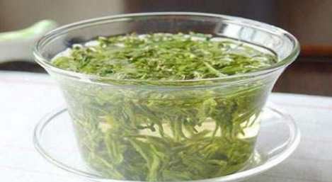 蓮子心甘草茶好處 蓮子心甘草茶好處