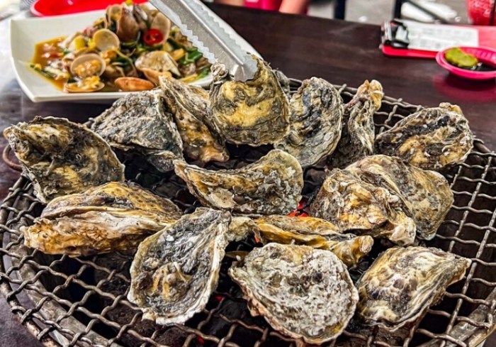 烤鮮蚵吃到飽 烤鮮蚵吃到飽