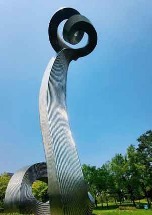 金屬雕塑藝術