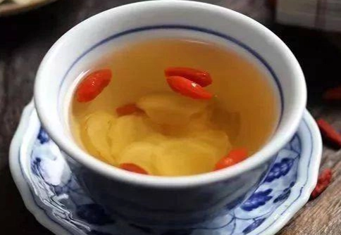 西洋參泡水好處 西洋參泡水好處