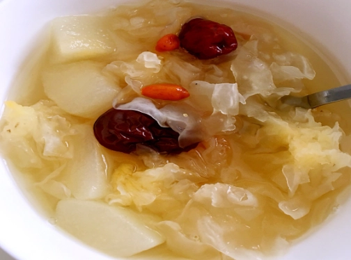 雪耳湯冬天食譜 雪耳湯冬天食譜