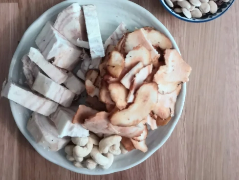 粉葛土茯苓湯做法 粉葛土茯苓湯做法