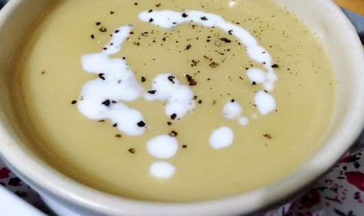 洋蔥薯仔湯 食譜 洋蔥薯仔湯 食譜