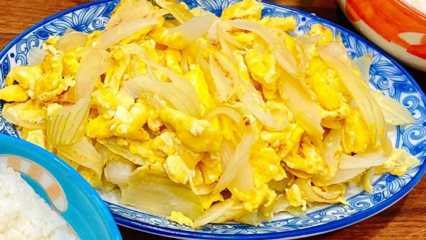 馬鈴薯洋蔥炒蛋 食譜 馬鈴薯洋蔥炒蛋 食譜