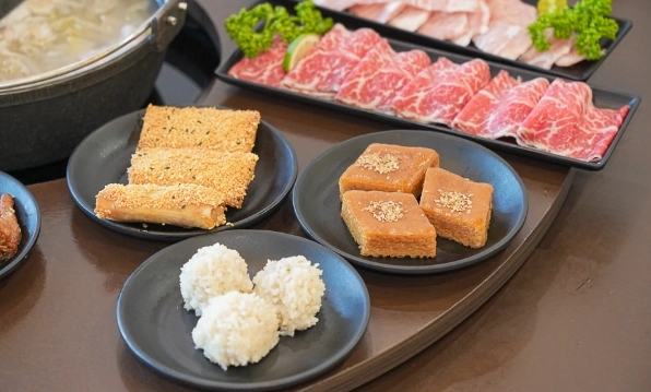 海鮮火鍋吃到飽 海鮮火鍋吃到飽
