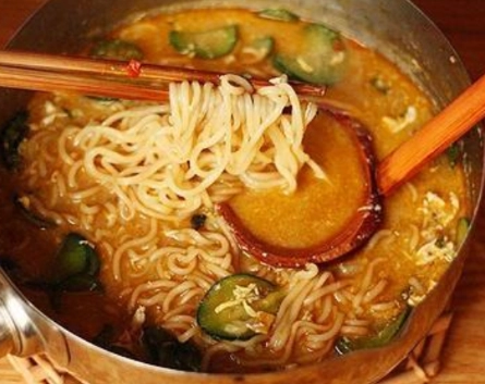 飯麵熱量比較