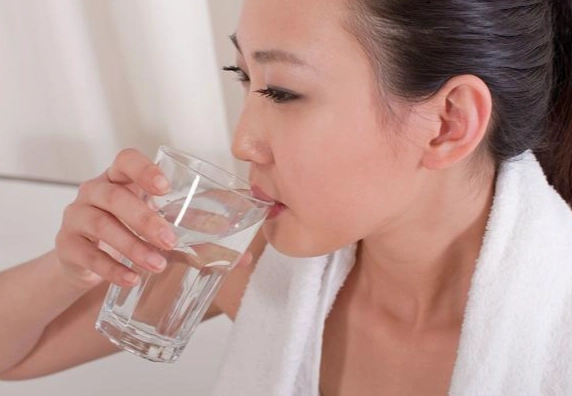 正确喝水方法 正确喝水方法
