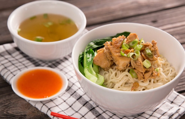 飯麵熱量比較