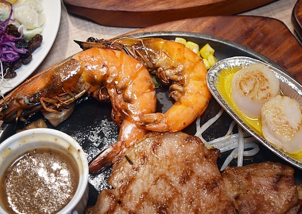 大里吃到飽餐廳 大里吃到飽餐廳