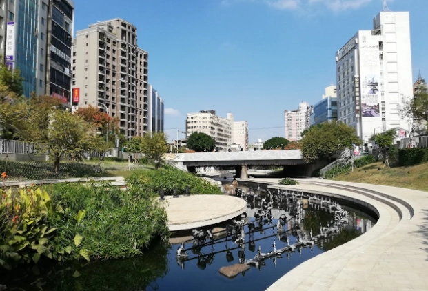 柳川藍帶水岸 柳川藍帶水岸