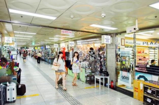明洞地下街交通 明洞地下街交通