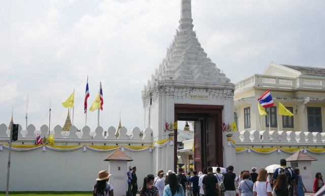 泰國寺廟穿著指南 泰國寺廟穿著指南