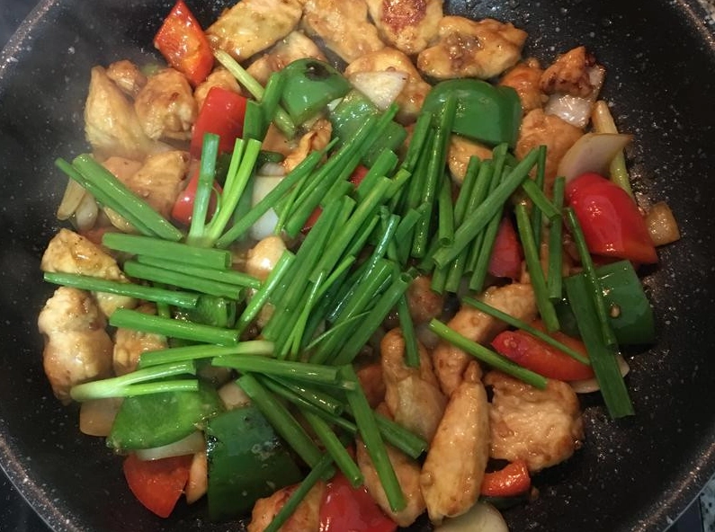 蔥爆雞丁食譜 蔥爆雞丁食譜