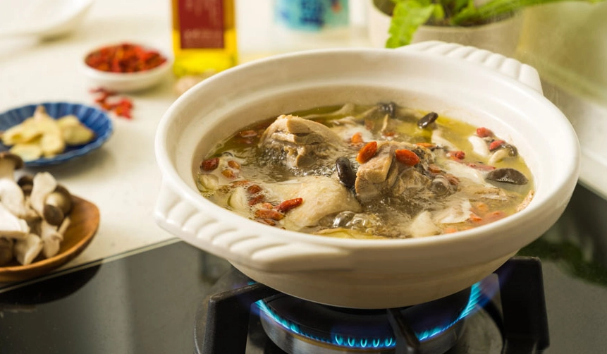 苦茶油雞湯功效 苦茶油雞湯功效