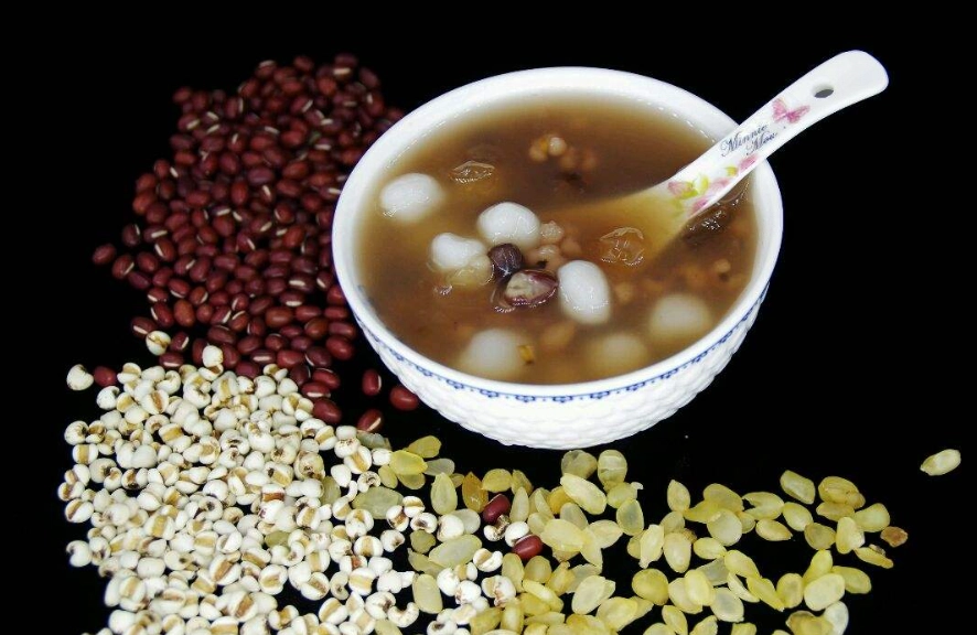 泡紅豆水倒掉