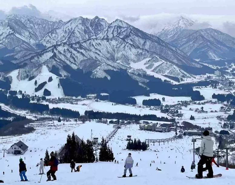 越後湯澤滑雪場價格 越後湯澤滑雪場價格