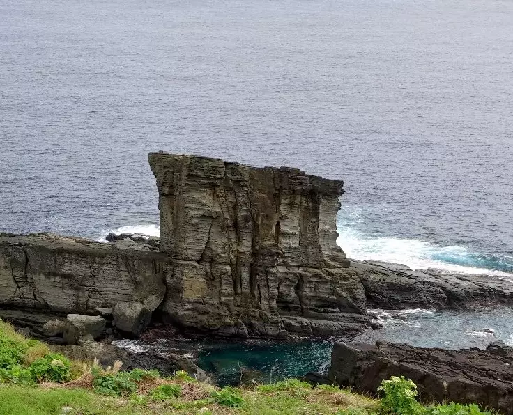 軍艦岩 交通