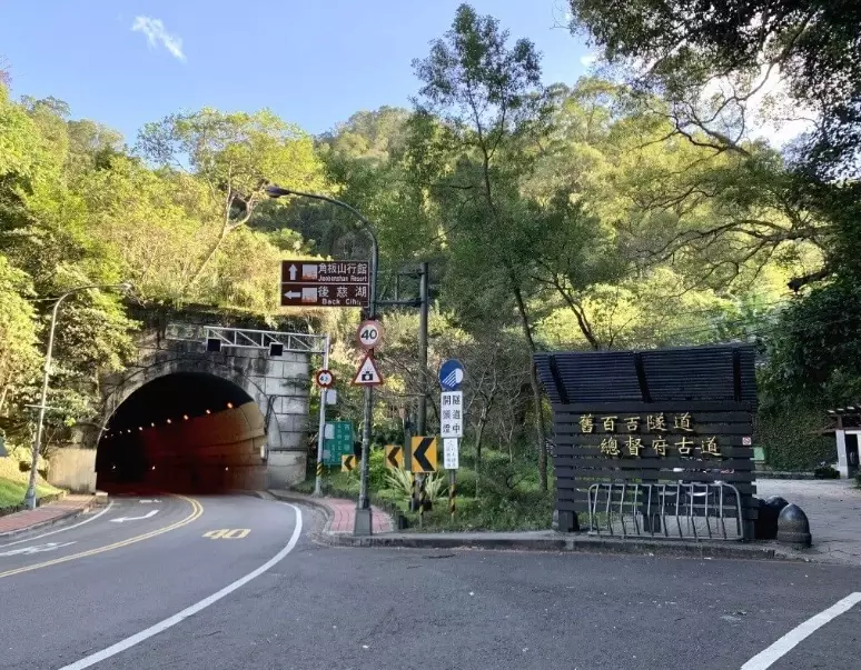 百吉林蔭步道 公車