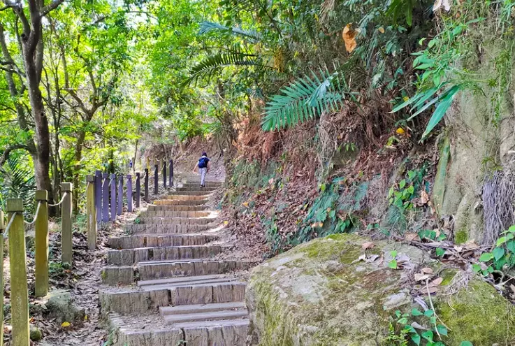 谷關七雄三汀山 谷關七雄三汀山