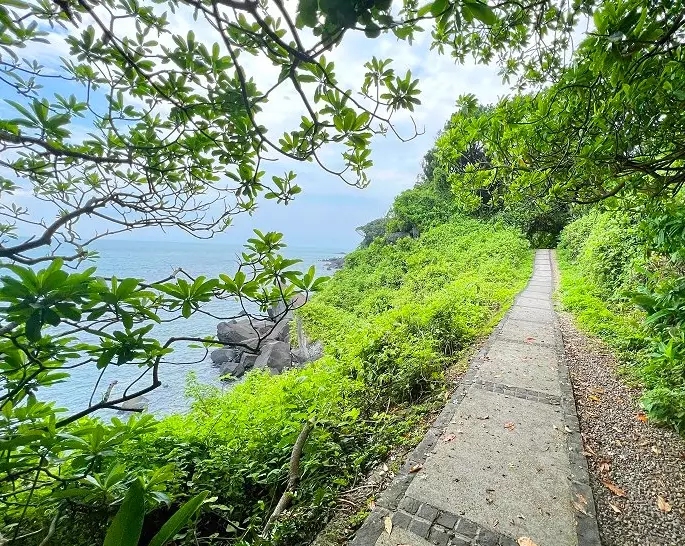 麟山鼻步道交通