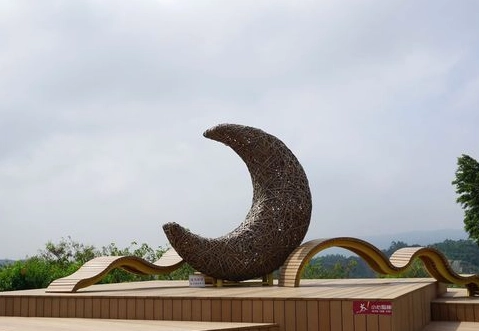 田寮月世界 田寮月世界