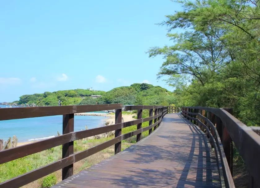 麟山鼻風稜石 麟山鼻風稜石