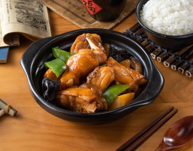 黃燜雞飯 黃燜雞飯