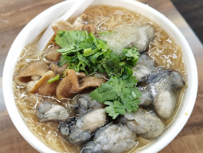蚵仔麵線 蚵仔麵線