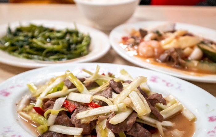 員山路美食