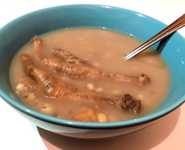花生眉豆雞腳湯 花生眉豆雞腳湯
