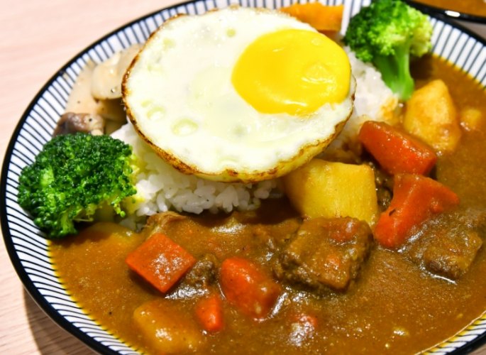 牛肉咖哩 牛肉咖哩