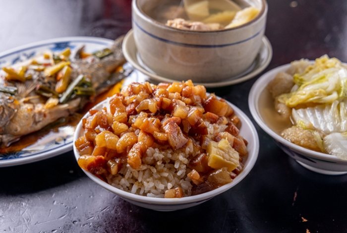 三重站美食 三重站美食