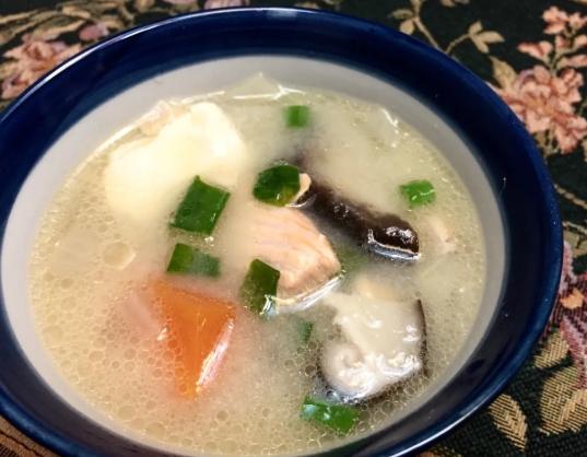 鮭魚湯 鮭魚湯
