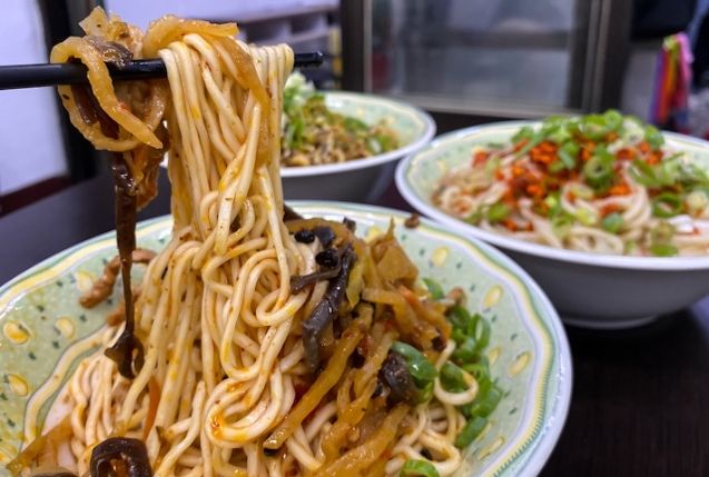 熱乾麵 熱乾麵