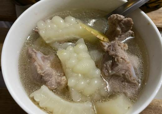 苦瓜排骨湯 苦瓜排骨湯