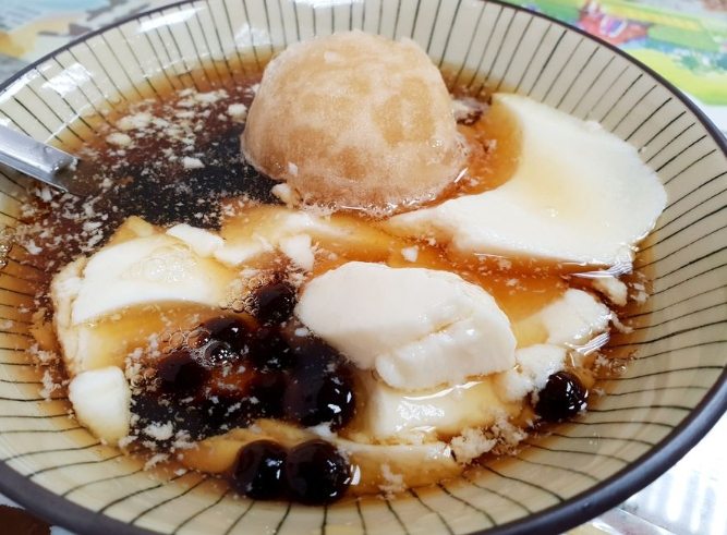 員山路美食