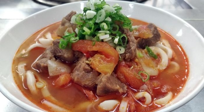 蕃茄牛肉麵 蕃茄牛肉麵