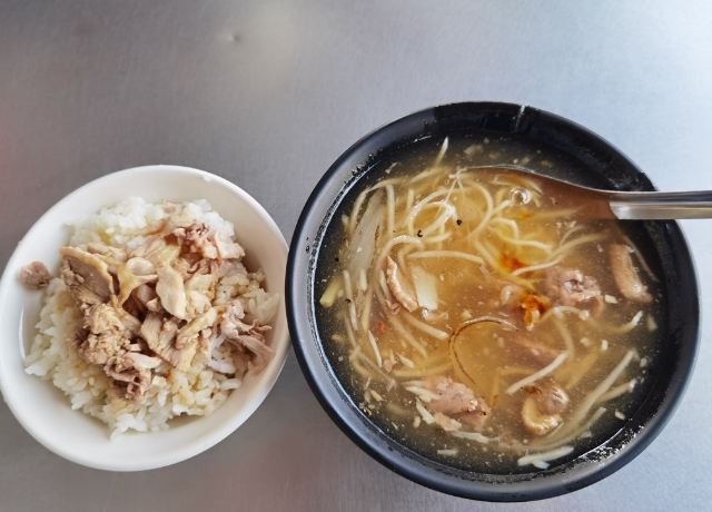 鴨肉羹麵 鴨肉羹麵