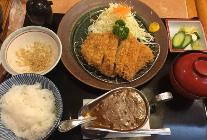 高雄新光三越美食 高雄新光三越美食