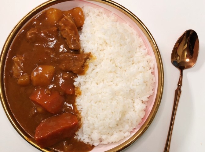 牛肉咖哩 牛肉咖哩