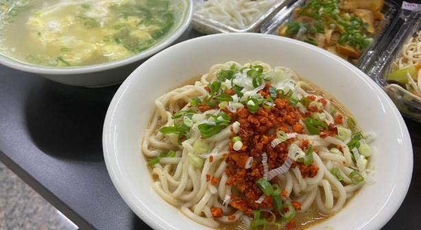 熱乾麵 熱乾麵