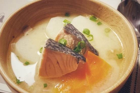 鮭魚湯 鮭魚湯