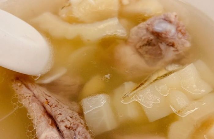 苦瓜排骨湯 苦瓜排骨湯