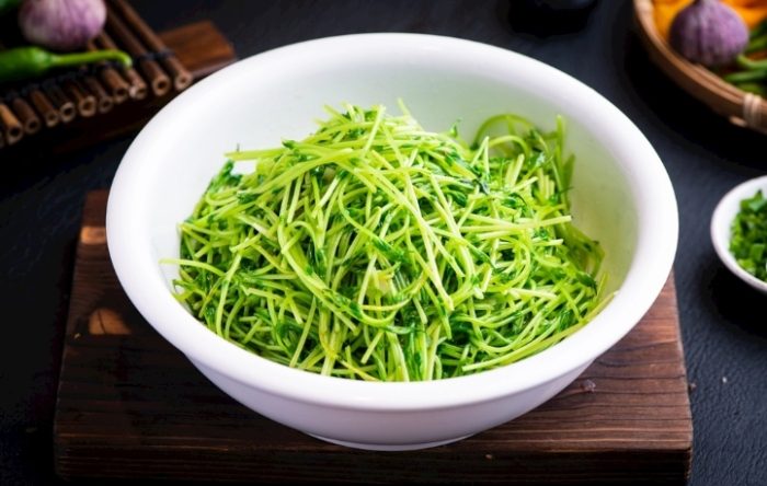 炒豆苗 炒豆苗