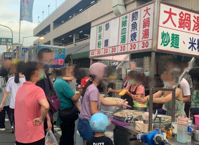 家樂福夜市 家樂福夜市