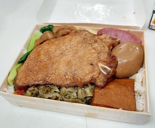 新營休息站美食