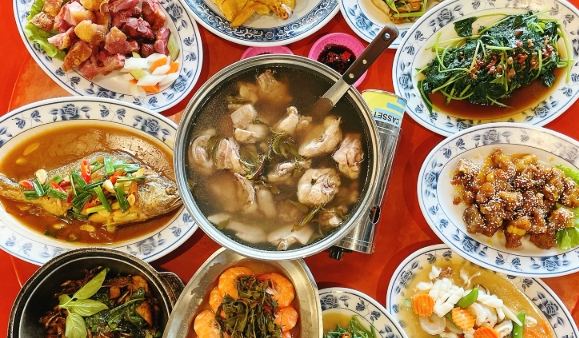 雞 窩 餐廳 雞 窩 餐廳